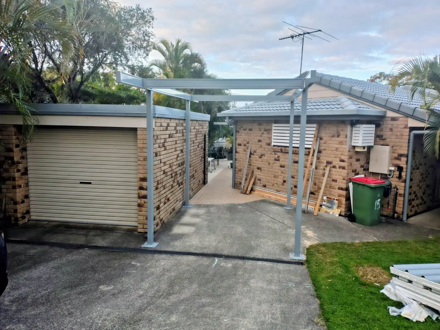 Patio makeover before, handyman job in Brisbane by Basilisk HMS